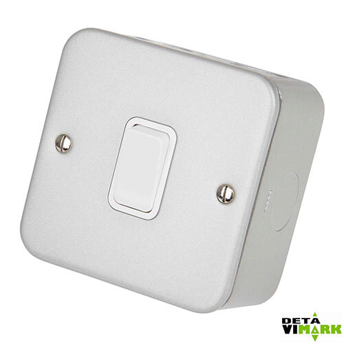 Vimark VIMKM1203A 1-gang 2 W Metalclad switch
