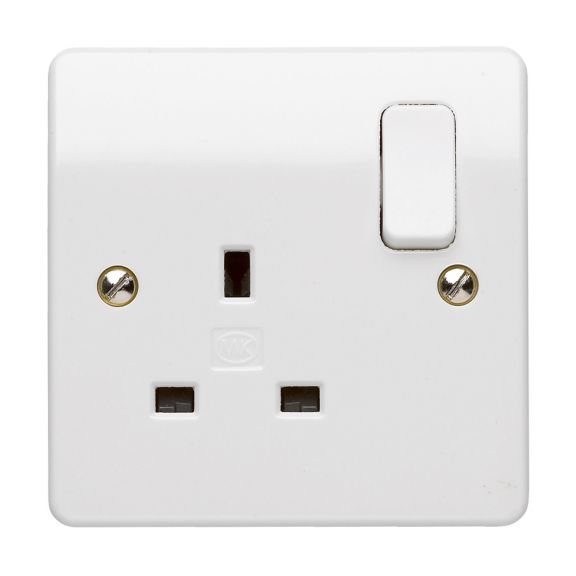 MK Electric K2757WHI 13 A single switched SOCKET(Q